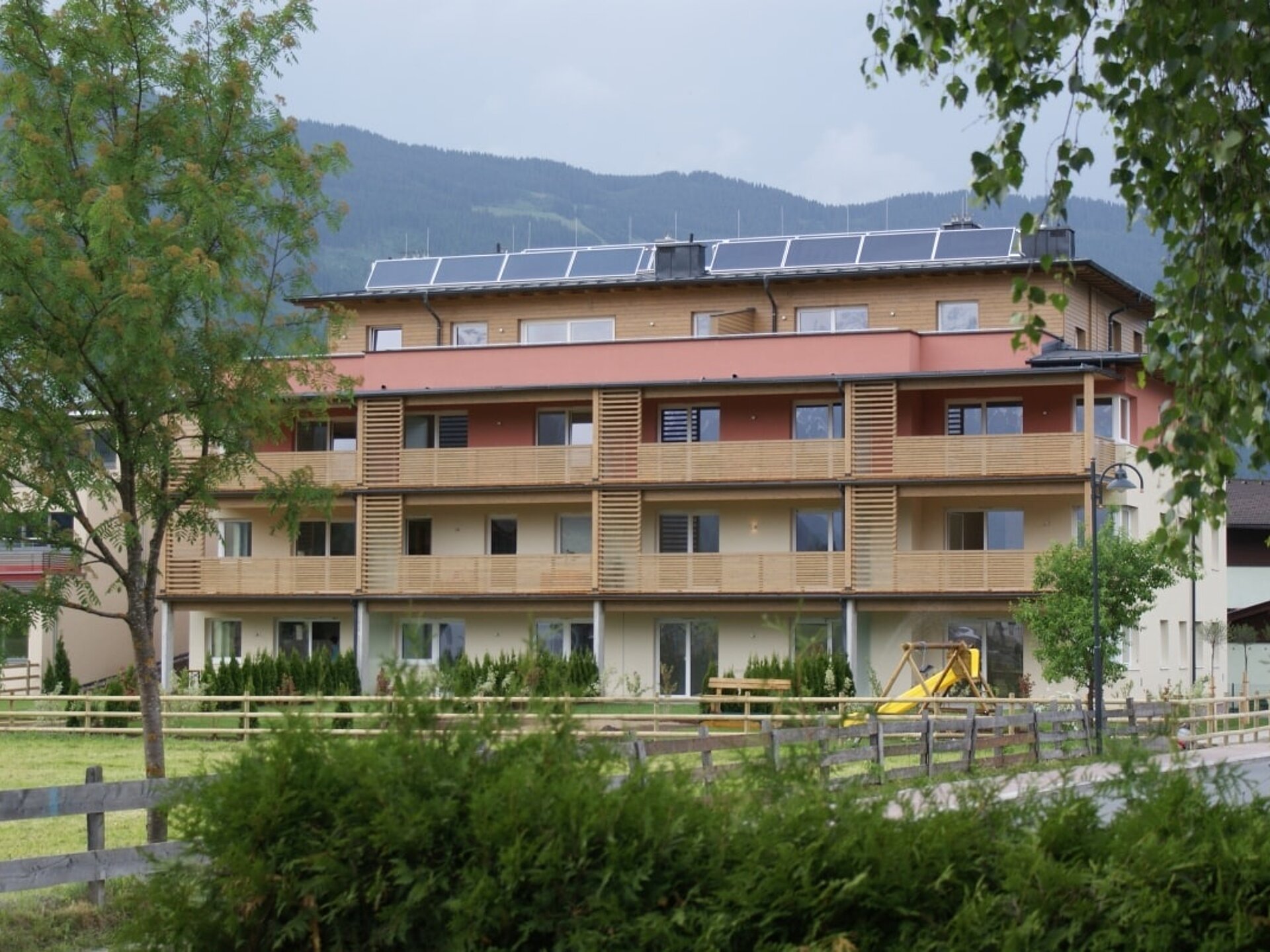 Außenansicht der modernen Wohnanalge Kirchhamerstraße